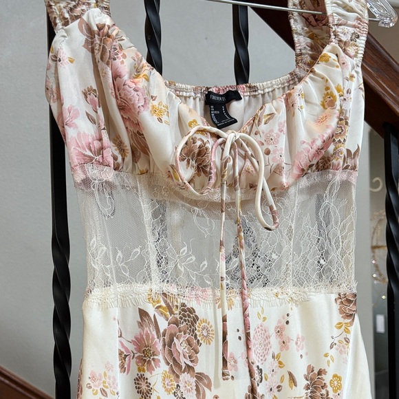 SOLD - Picture 4 of 8